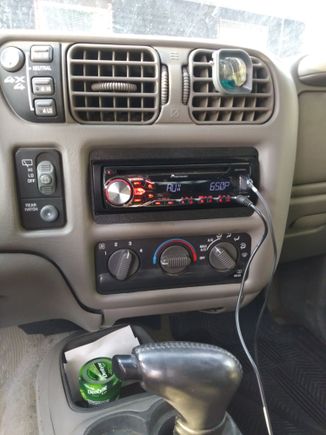 I put a Pioneer DEH-X2800UI in it. You gotta have an aux. cord.