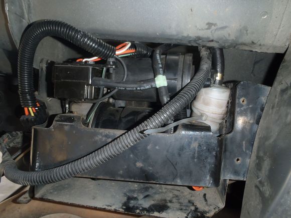 Aftermarket Compressor Air Filter Installed.