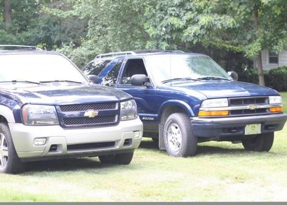 my moms TrailBlazer and mine :)
