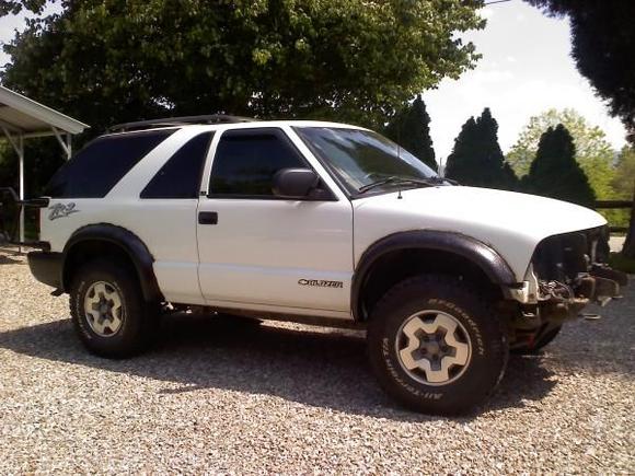 Fresh Herculiner on the fender flares, bumpers and tire carrier