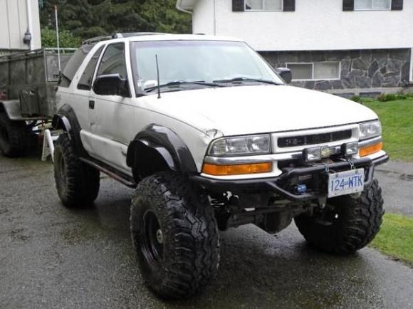 99 Blazer ZR2  not stock    my offroad toy
