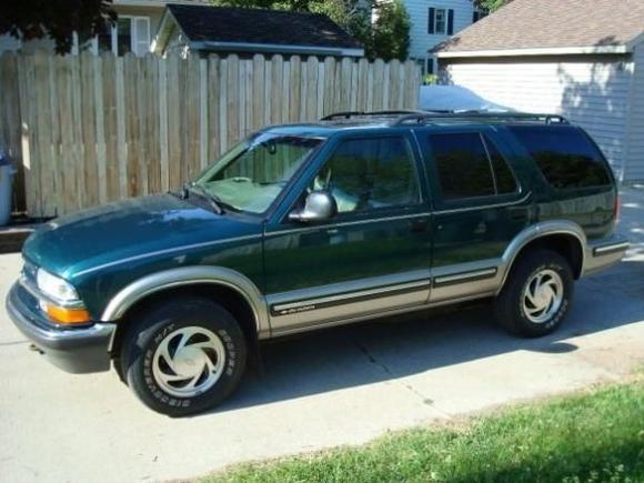 1998 Blazer, LT, 4dr, 4WD.

Side View