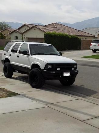 ADDED SOME SMALL FOG LIGHTS IN FRONT BUMPER