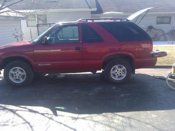changed the factory rims for another set of stock rims