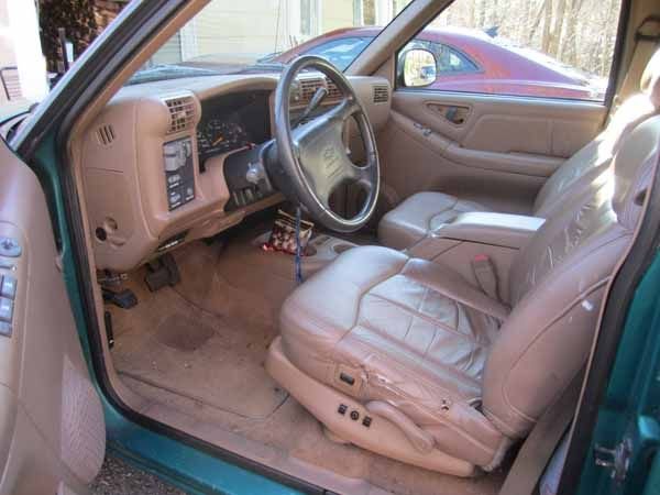 1995 Chevrolet Blazer - TEST LISTING - 1995 Chevrolet Blazer LT - Used - VIN 12345678901234567 - 135,000 Miles - 6 cyl - 4WD - Automatic - SUV - Other - Iraq