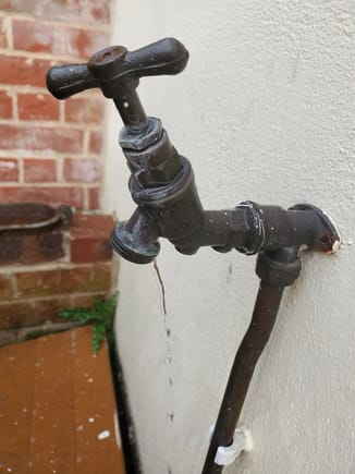 Leaking tap