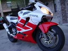Candy AKA 2001 CBR F4i