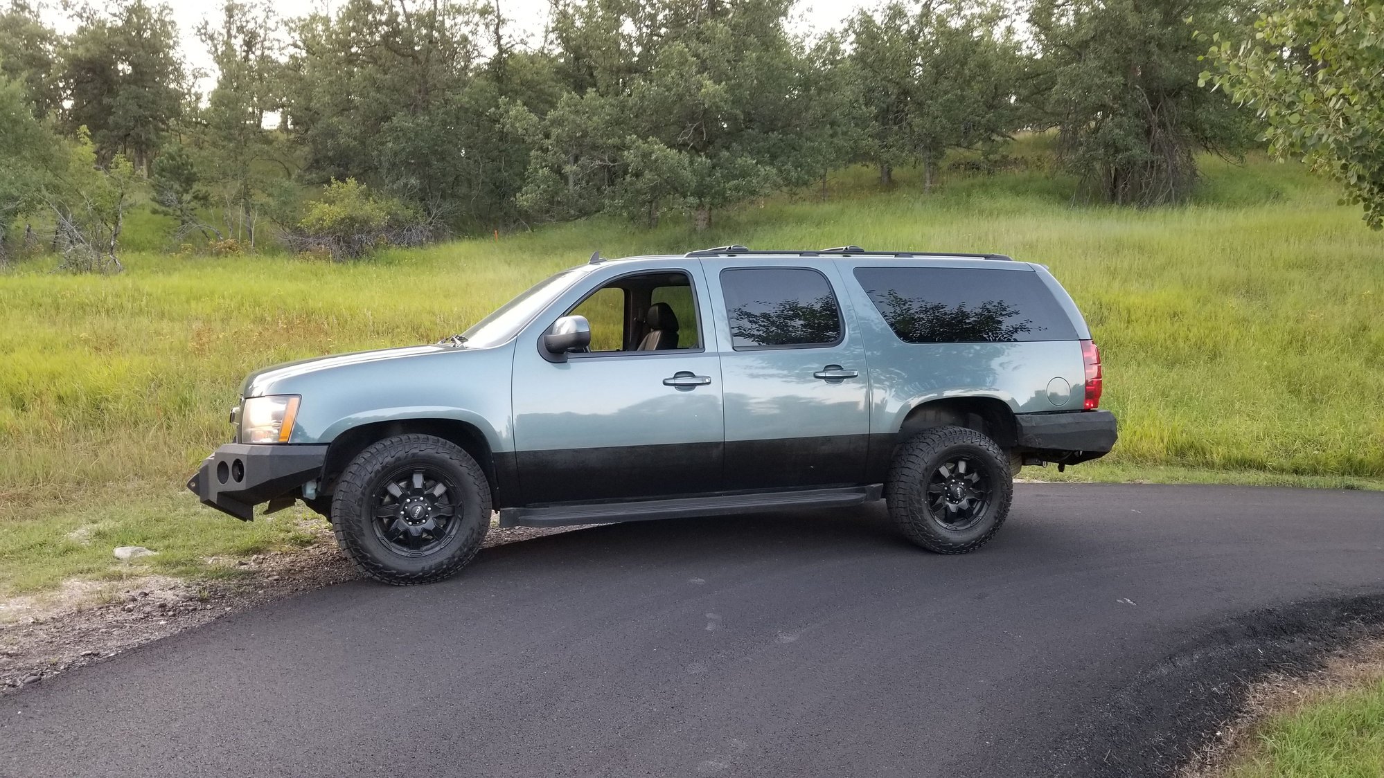 2011 suburban fender flares