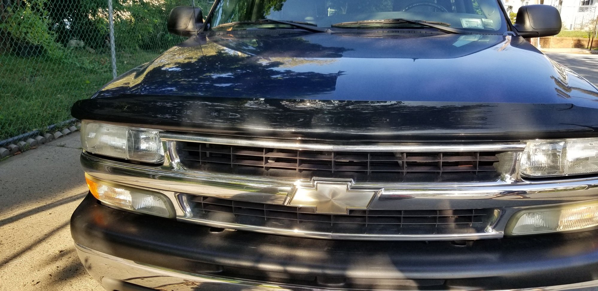 2005 Chevrolet Tahoe - 2005 Chevrolet Tahoe LS  4x4 - Used - VIN 1gnek13t15r275009 - 108,800 Miles - 8 cyl - 4WD - Automatic - SUV - Blue - Queens, NY 11432, United States