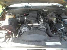 5.7 vortec V8 :D