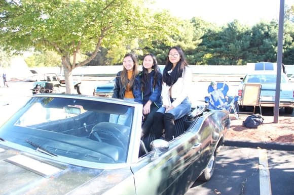 Convertibles are not common.  These girls have never been in a convertible before.  We all enjoyed the view.
