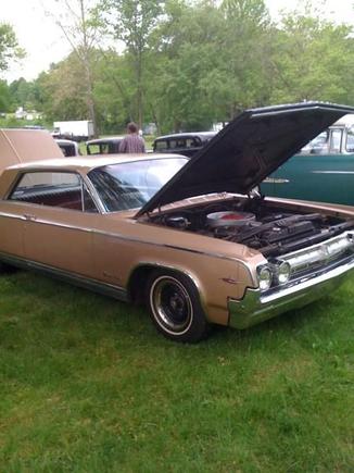 This was at Finkadelphia rat rod show in Bensalem PA. There were a few rat oldses there but I dont have the pics uploaded yet. The new grill is in this shot.