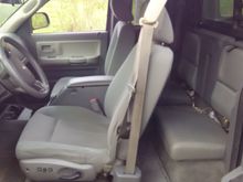 i'm really surprised at how clean and intact the interior is. i do get a faint aroma of menthol cigarettes. doesnt bother me, reminds me of childhood.