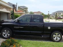 2004 dodge ram hemi sport