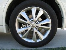 For sale stock 20' wheels and tires for new durango
