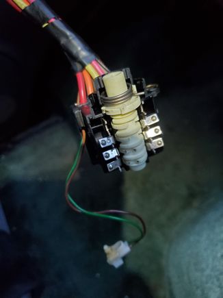 Contacts, white barrel, and spring installed.