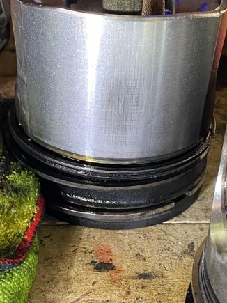 Cylinder 6 and 1 have these light marks on the bottom of them. 