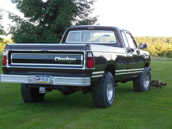 79 Power Wagon w200 Adventurer SE