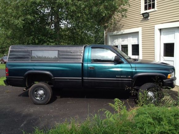 1999 Dodge Ram 2500 ST / 5 Speed & PTO