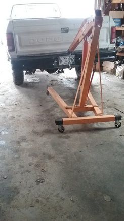 Engine crane coming in handy for something it wasn't intended for yet again!