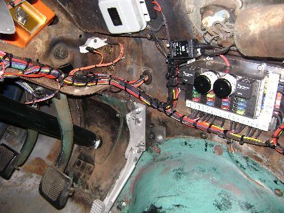 Wiring done, for the most part. Ive changed it a lot since it was installed, so if I get to do the 5.7 hemi later, Im redoing the wiring. It can look so much better than this. 