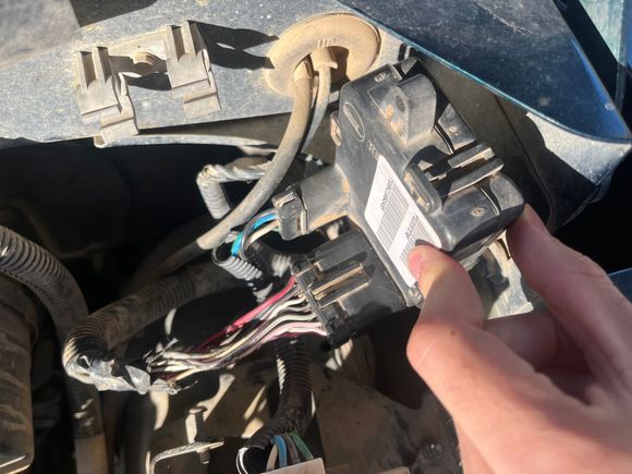 Just triple checking to be 100%. This is the one. It will be the white wire with a purple strip that is the return wire correct? 