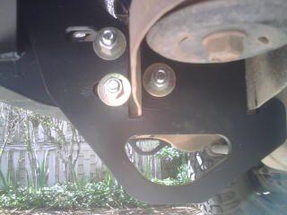 Front bracket outer