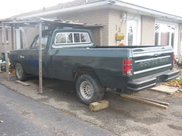 81 dodge d150 2wd with a 218