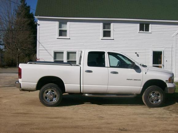 ram 2500 quad cab hemi