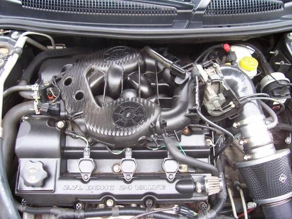 engine bay
Here sits WR intake