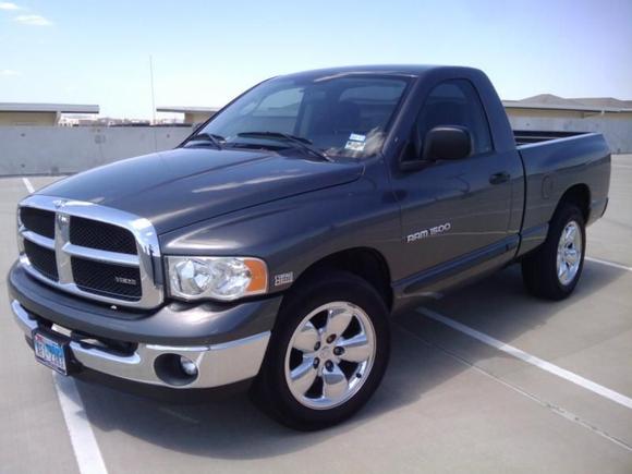 2004 Dodge Ram 1500 SLT HEMI
