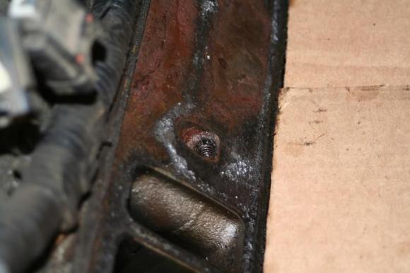 Normal IM bolt cavity