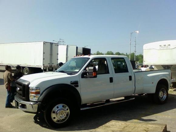 F450 pull truck at old job...Beast.