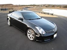 Front Right Up - Black G35 Coupe 6-Spd