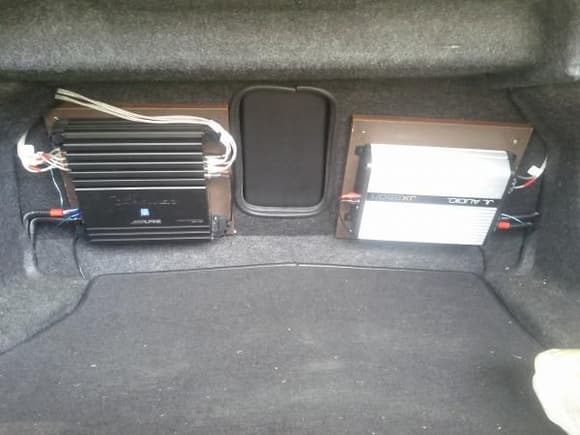 Alpine MRPF300 4 channel amp, JL Audio JX250/1 sub amp.