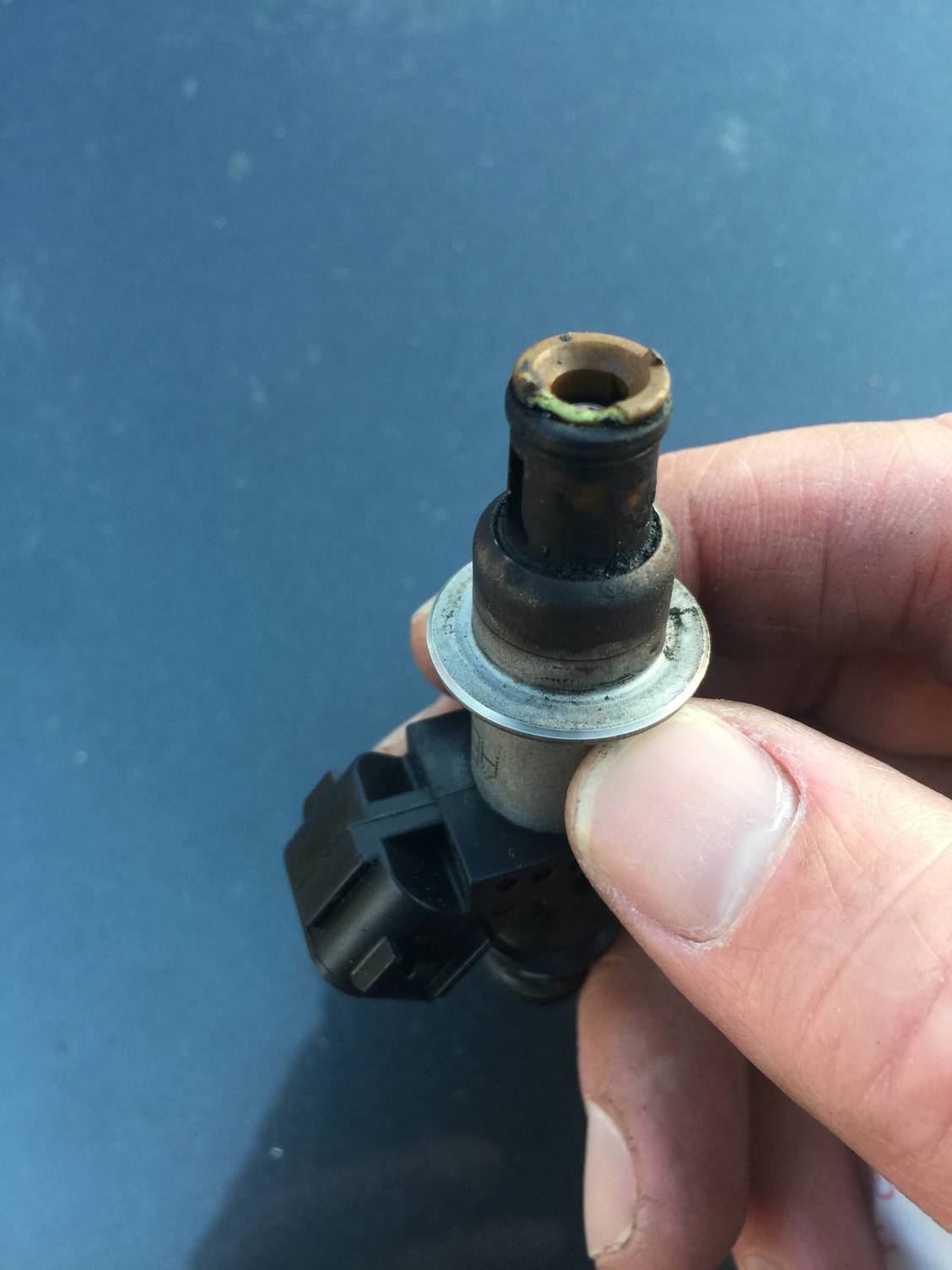 plastic tip on injector broken HondaTech Honda Forum Discussion