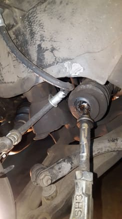 Than I see the outer tie rod 😤 fuck lol.