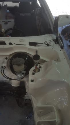 Got my resovoir for the hydraulic clutch mounted. From hush performance. Got my brake lines routed in theough the firewall.