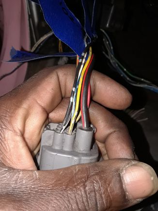 Civic c101 shock tower plug this blk/red wire is supposed to be blk/ylw for ignition... is it same wire jus diff color?