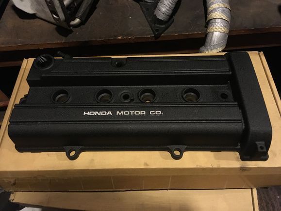 Honda Valve Cover 
97-01 Honda CRV B20 
96-01 Acura Integra B18
$100