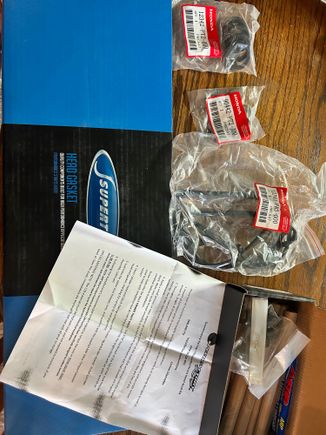 Got some new parts in, going to check the head out before I reinstall it.    I did talk to a guy on Wednesday that was having the exact same problem with his boosted Honda.  And he was looking at switching to l19 head studs too. 
