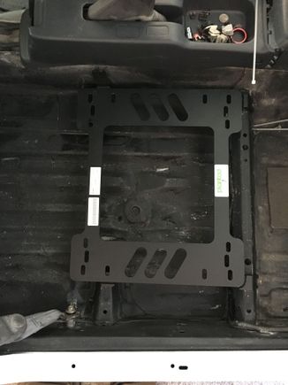 Planted seat brackets
