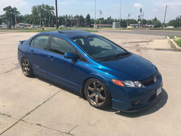 Rolled the fenders to fit the wheels. It turned out looking great, but drives like shit.