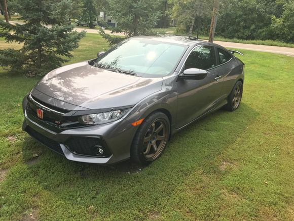 CTR badging, HFP floor mats, OEM trunk tray are the mods so far.