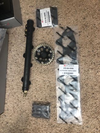 Skunk 2 cam gears, compositie fuel rail, LMA's, gaskets.