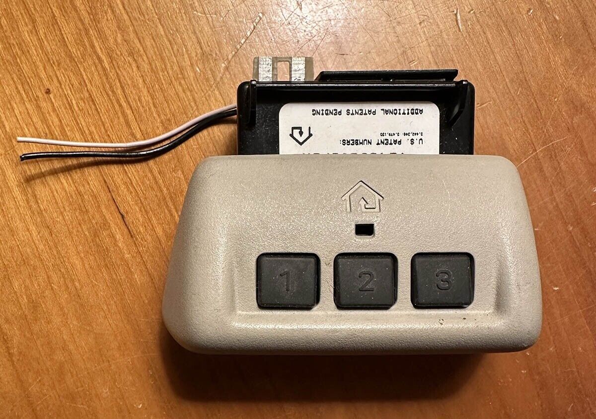 Accessories - Land Rover Discovery Homelink Transmitter & Panel - Used - -1 to 2024  All Models - Flagstaff, AZ 86004, United States
