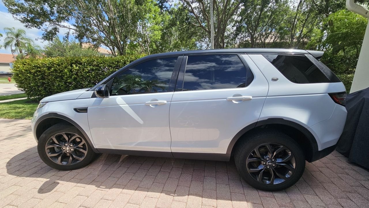 2019 Land Rover Discovery Sport - Land Rover Discovery Sport HSE 49000 miles - Used - VIN SALCR2FX9KH807004 - 49,100 Miles - 2 cyl - 4WD - Automatic - SUV - White - Royal Palm Beach, FL 33411, United States