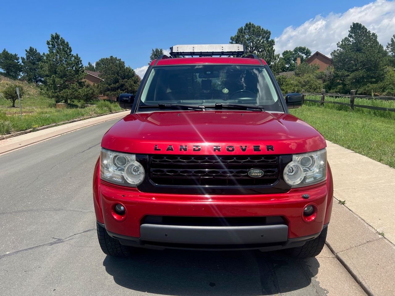 2013 Land Rover LR4 - Beautiful 2013 LR4 Firenze Red - Used - VIN SALAG2D41DA694618 - 8 cyl - 4WD - Automatic - SUV - Red - Colorado Springs, CO 80919, United States