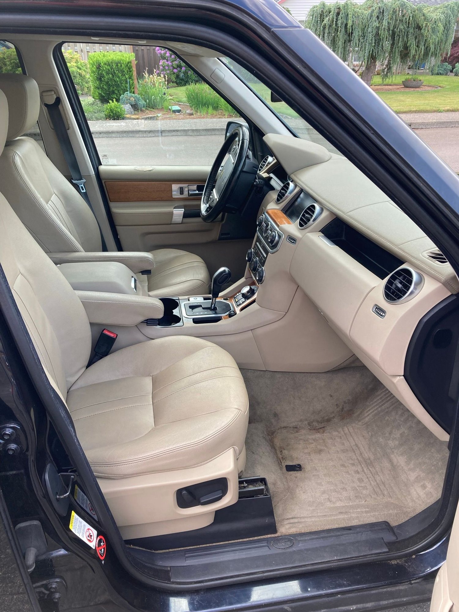 2010 Land Rover LR4 - 2010 LR4 For Sale Portland, OR area - Used - VIN SALAG2D48AA542122 - 128,280 Miles - 8 cyl - 4WD - Automatic - SUV - Blue - Vancouver, WA 98683, United States