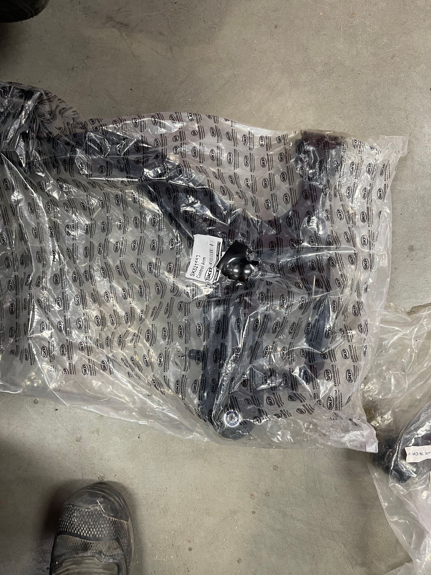 Steering/Suspension - Lr3/ Range Rover sport upper and lower control arms - New - 2005 to 2009 Land Rover LR3 - Brooklyn, NY 11225, United States